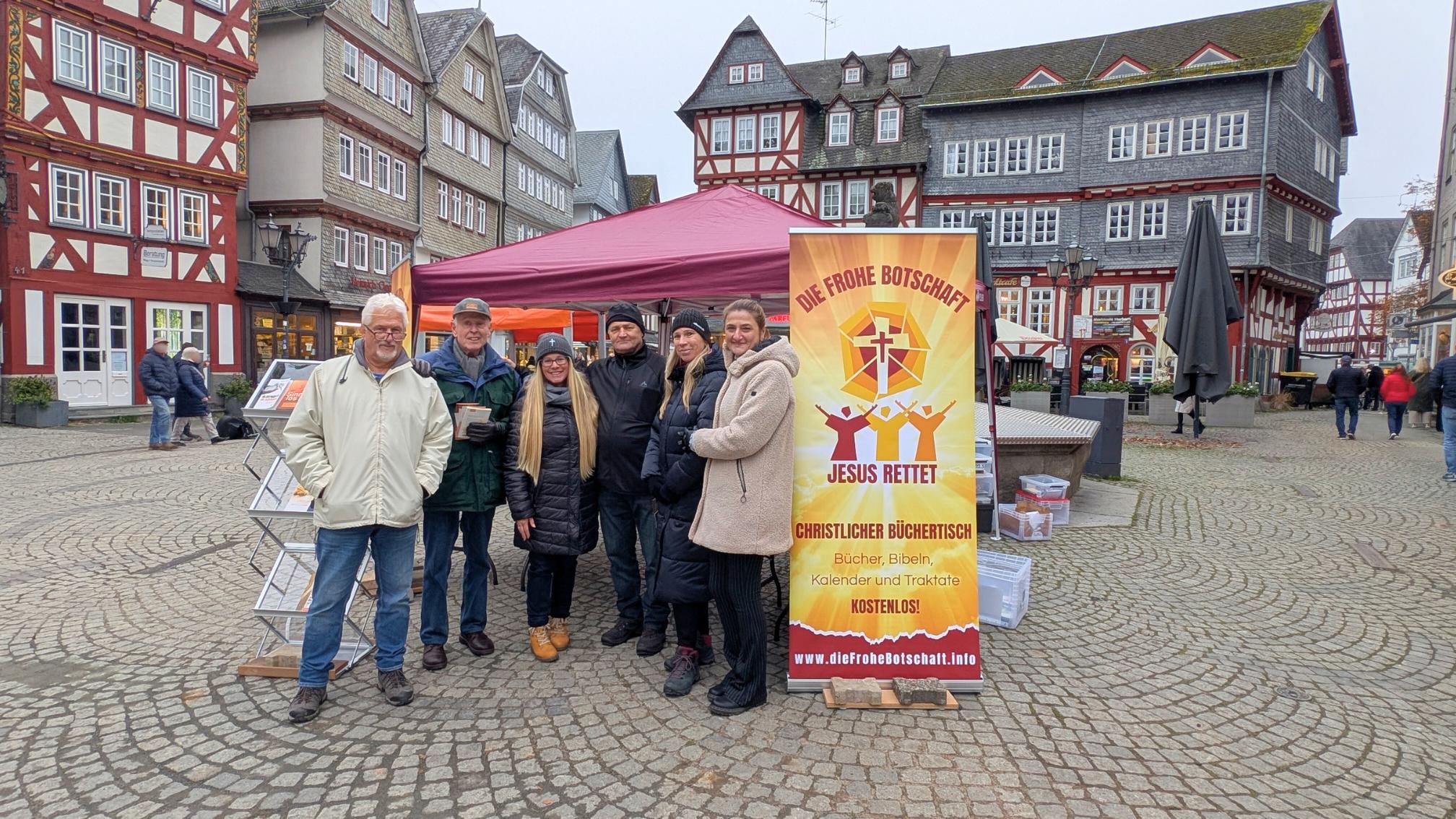 1_start_buechertisch_07.11.2025