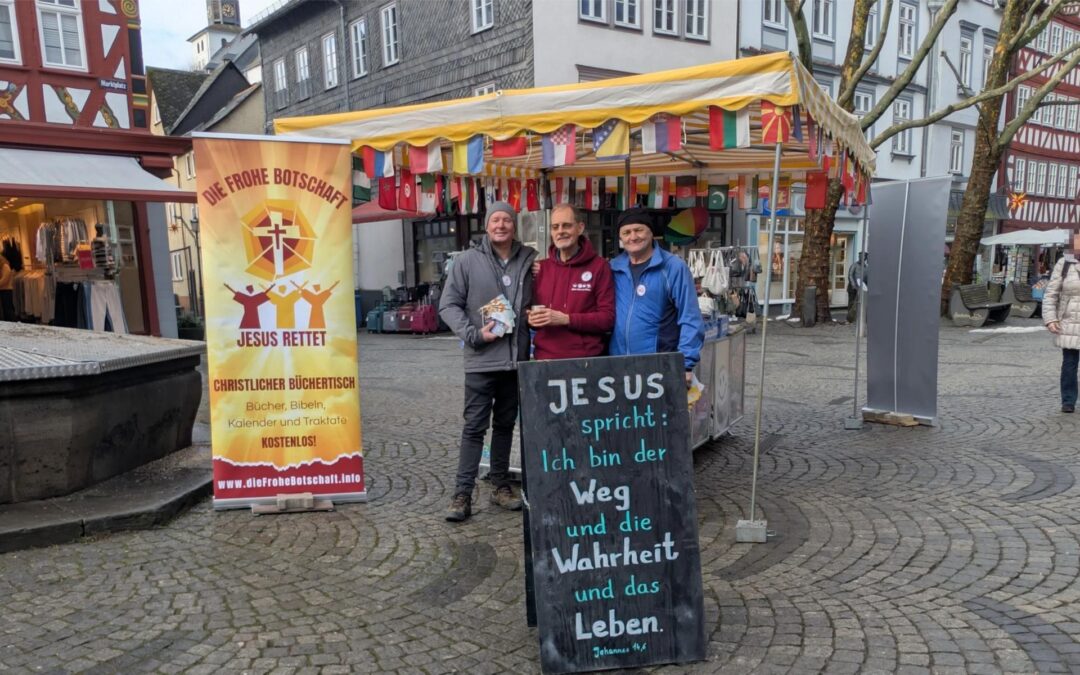 Internationaler Büchertisch